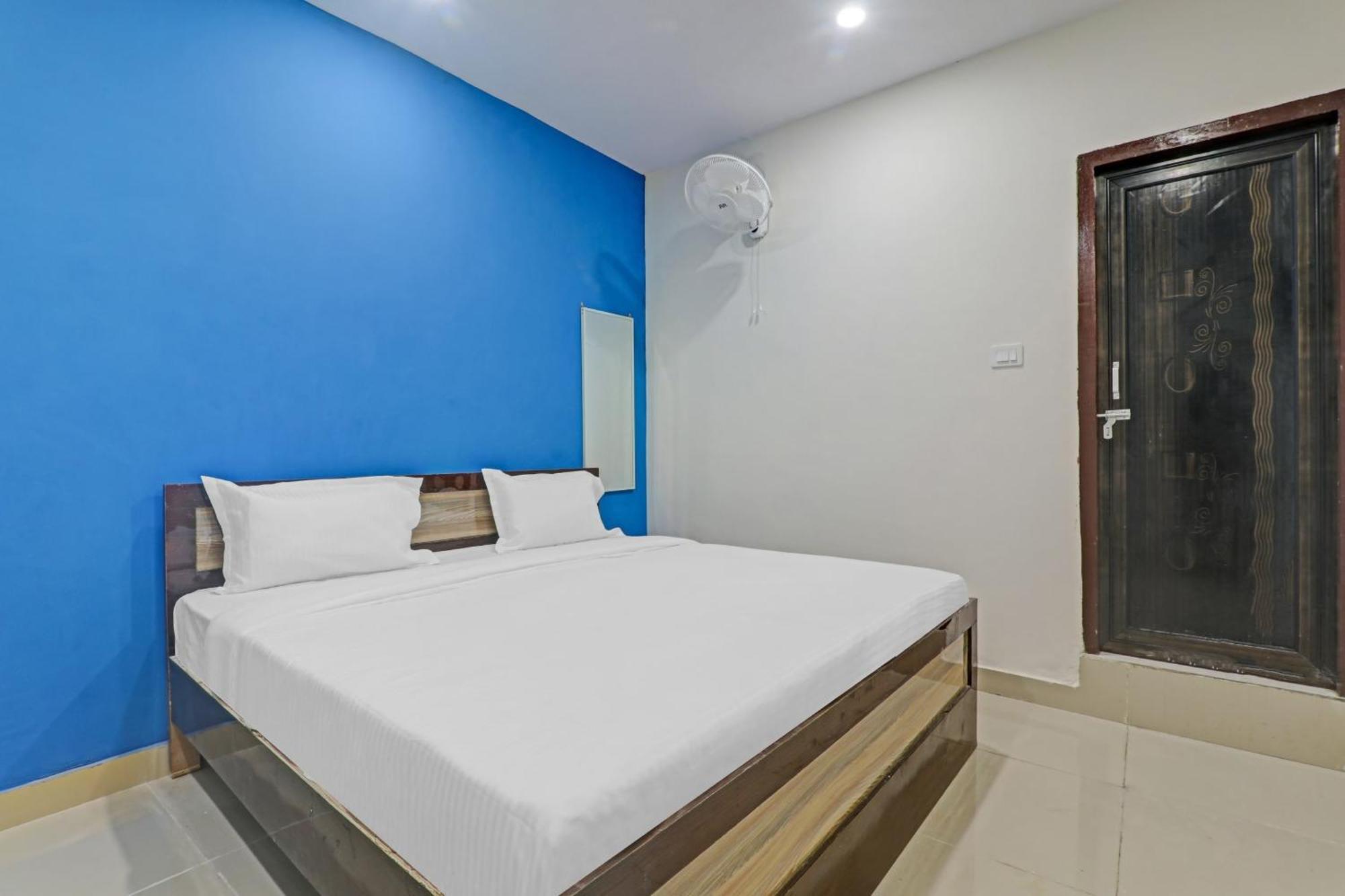 Hotel O Rudra Palace Near Phoenix United Λάκναου Εξωτερικό φωτογραφία